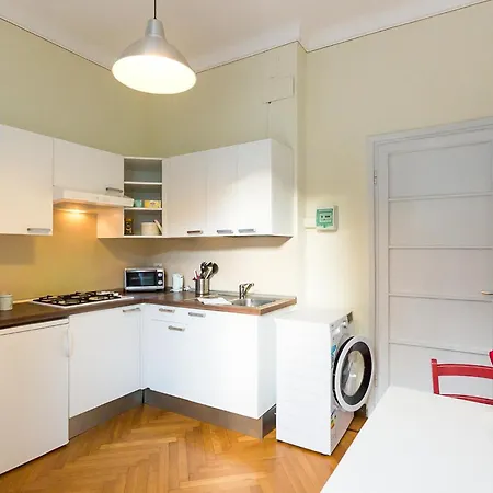 3 Bedroom In Στρέσα